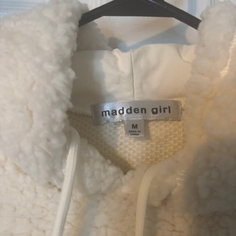 Ladies - Madden Girl fleece outfit - size Medium